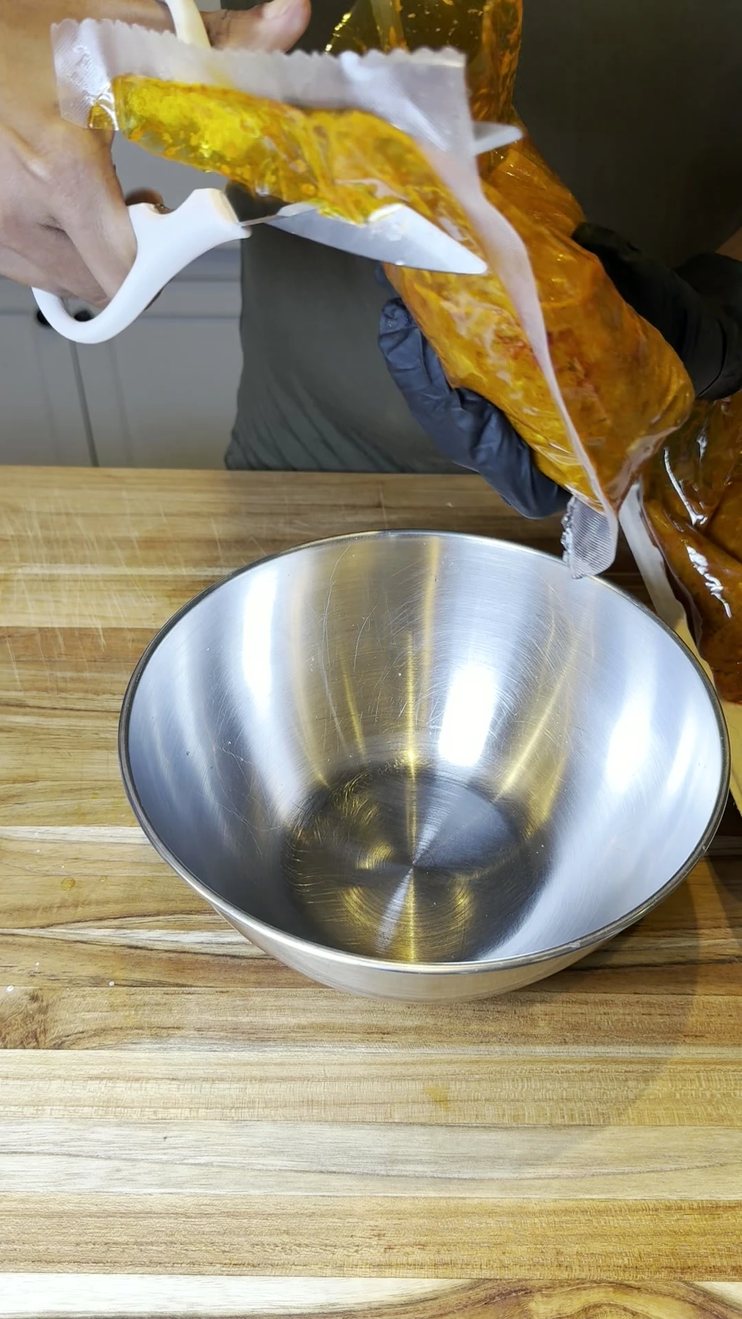 Step photo: empty pouches