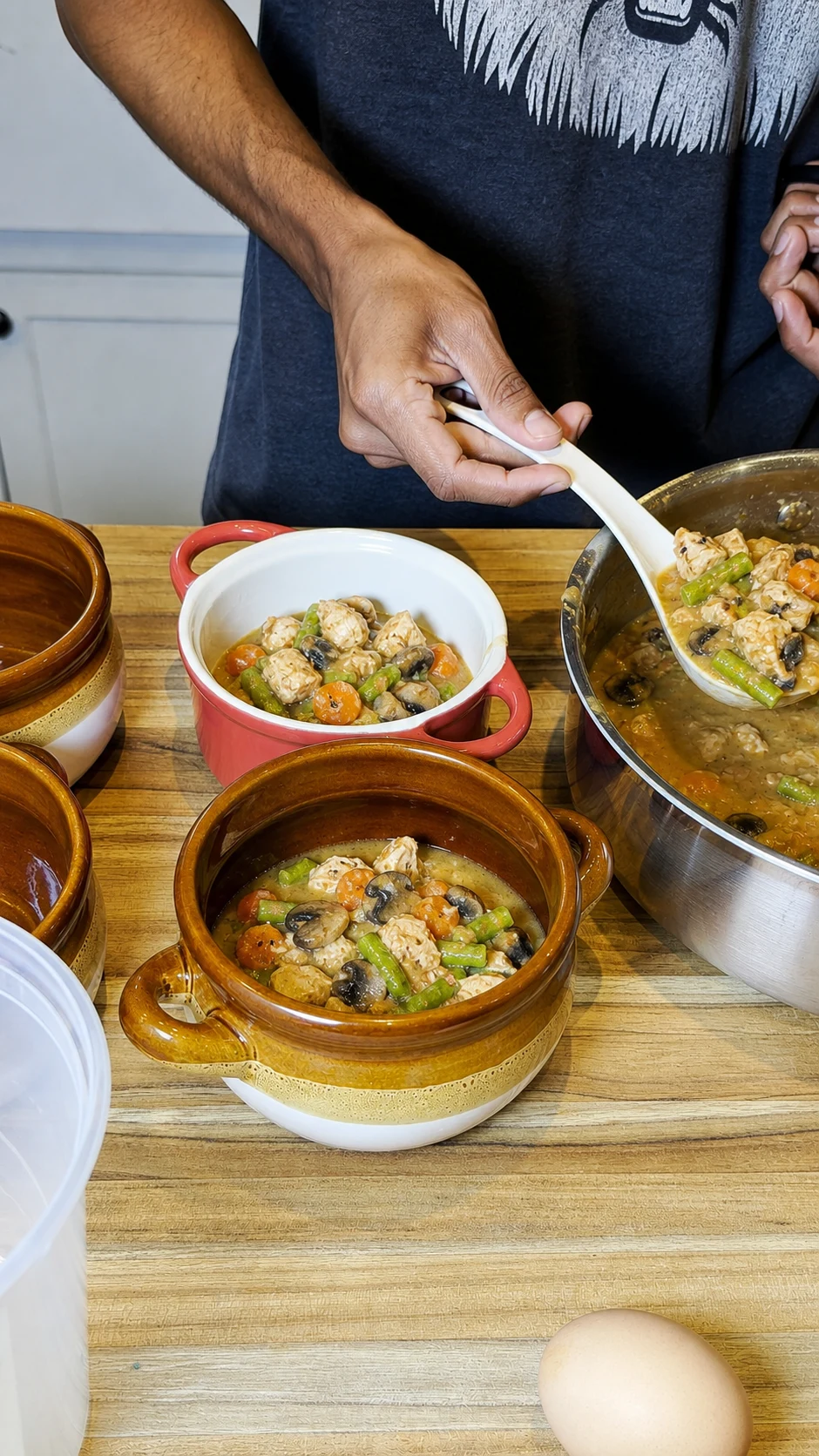 Step photo: fill bowls polished