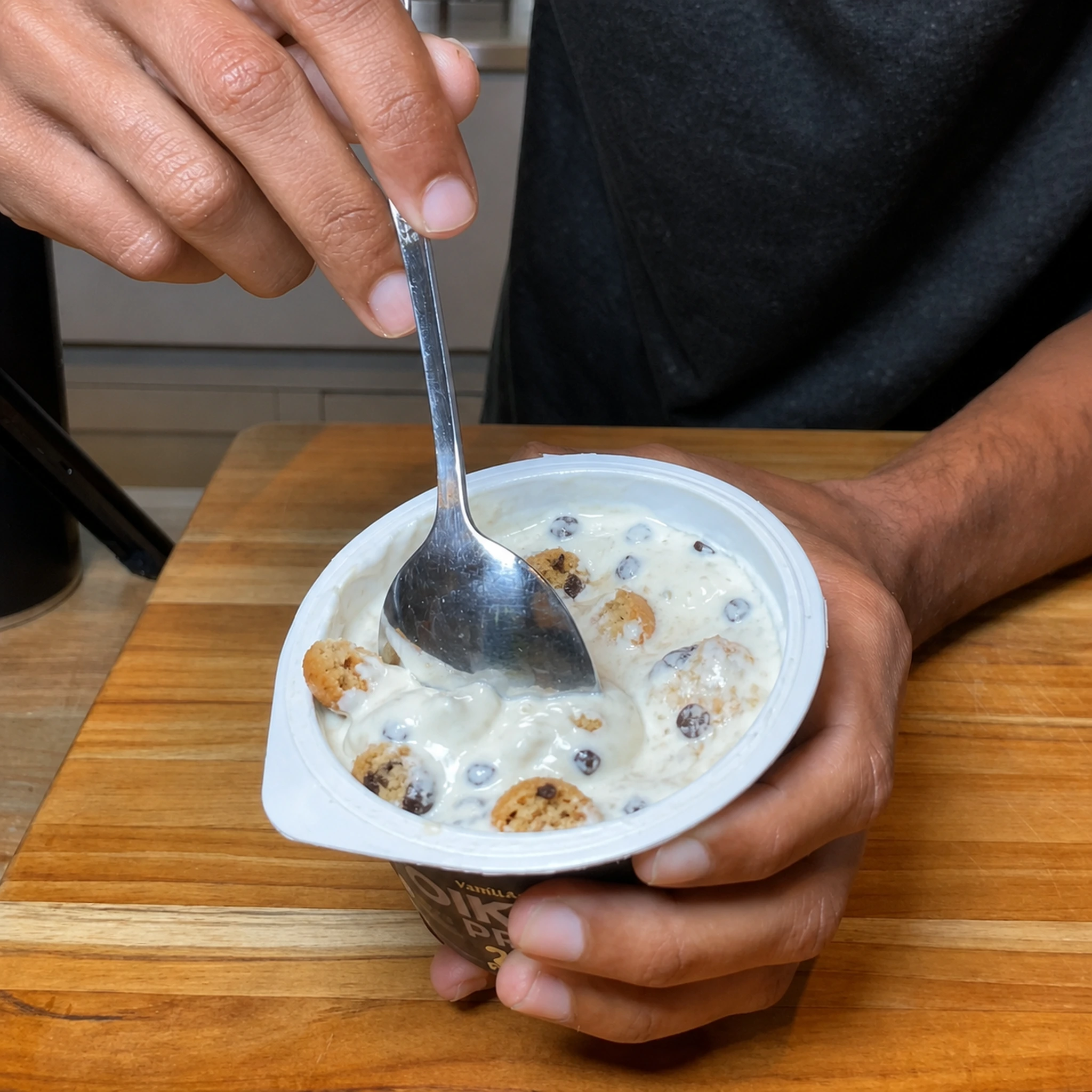 Step photo: stir cookie yogurt polished
