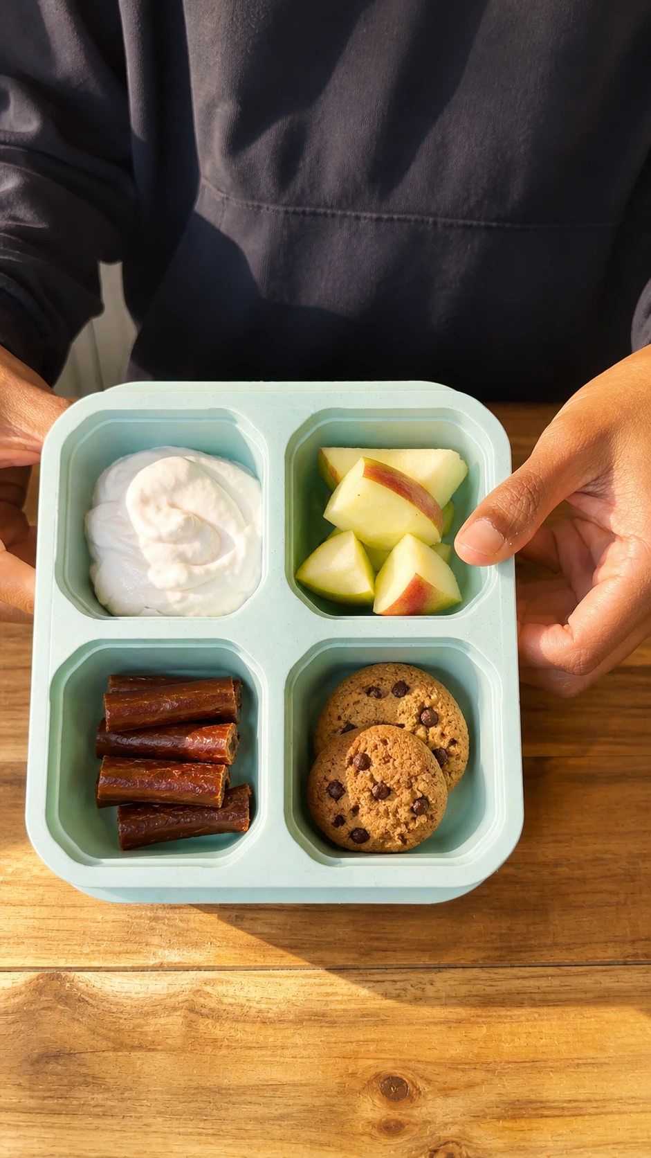 Split Plate Apple Pie Snack Box